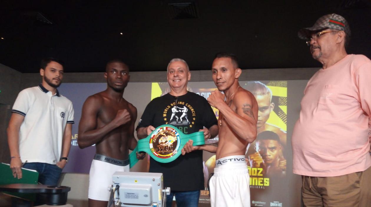 Yuberjen Martínez, boxeador colombiano. 