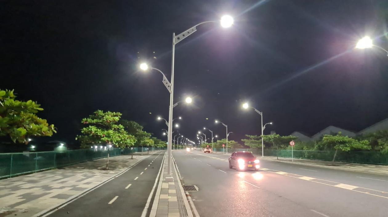 Así está la noche de lunes el Gran Malecón.