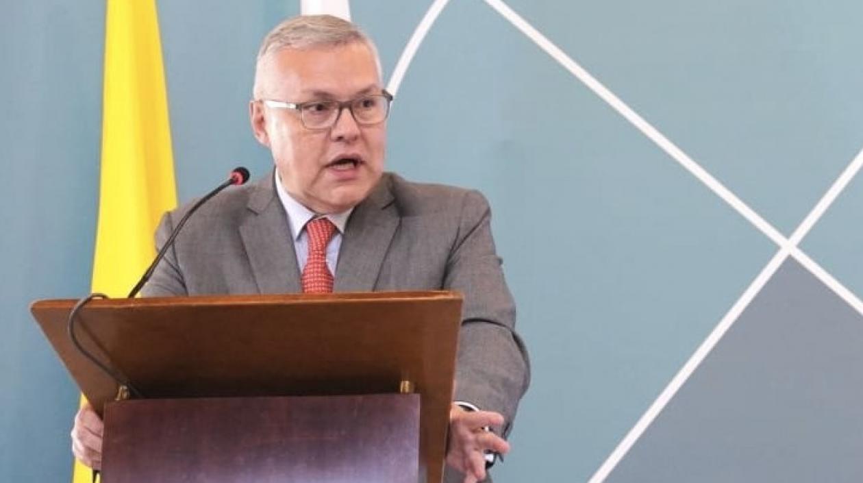 Néstor Osuna, ministro de Justicia y el Derecho.