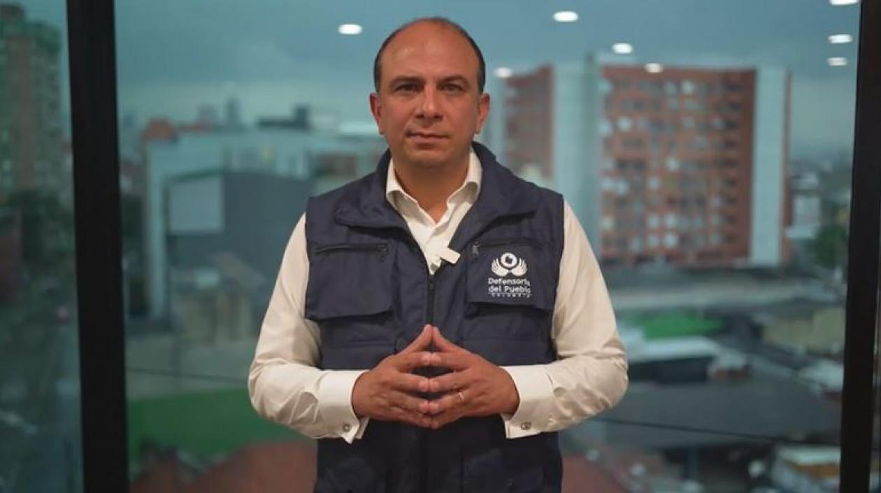 Carlos Camargo, Defensor de Pueblo.