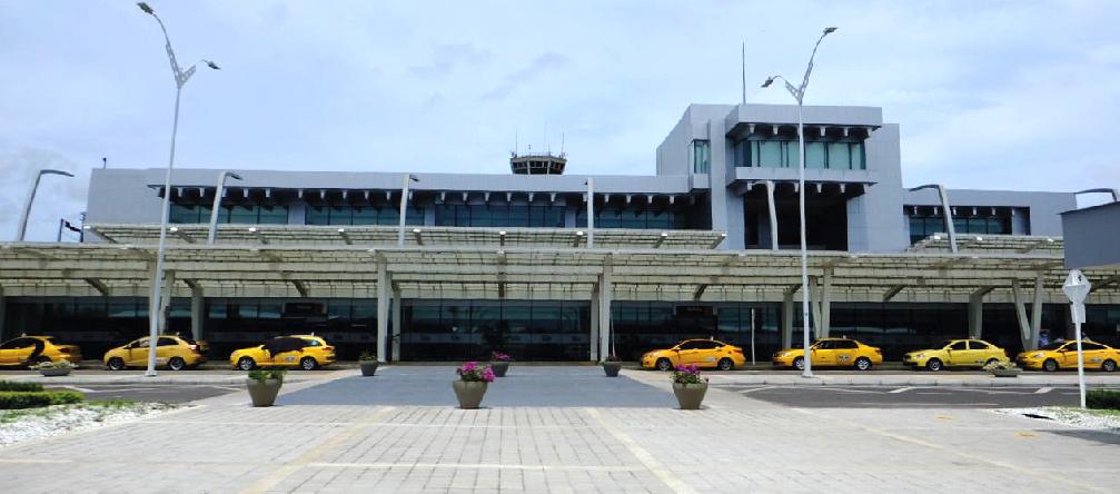 La modernización del aeropuerto quedó inconclusa.