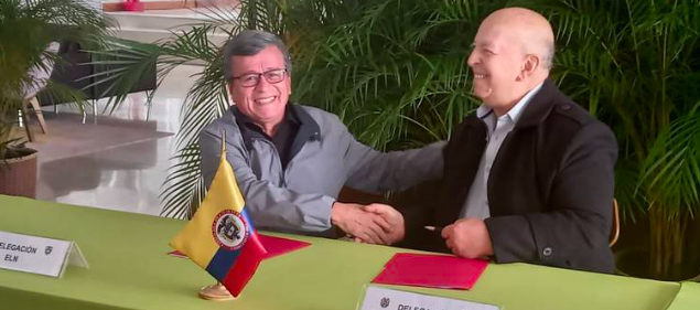 Jefe del ELN, Pablo Beltrán y Otty Patiño, negociador del Gobierno.