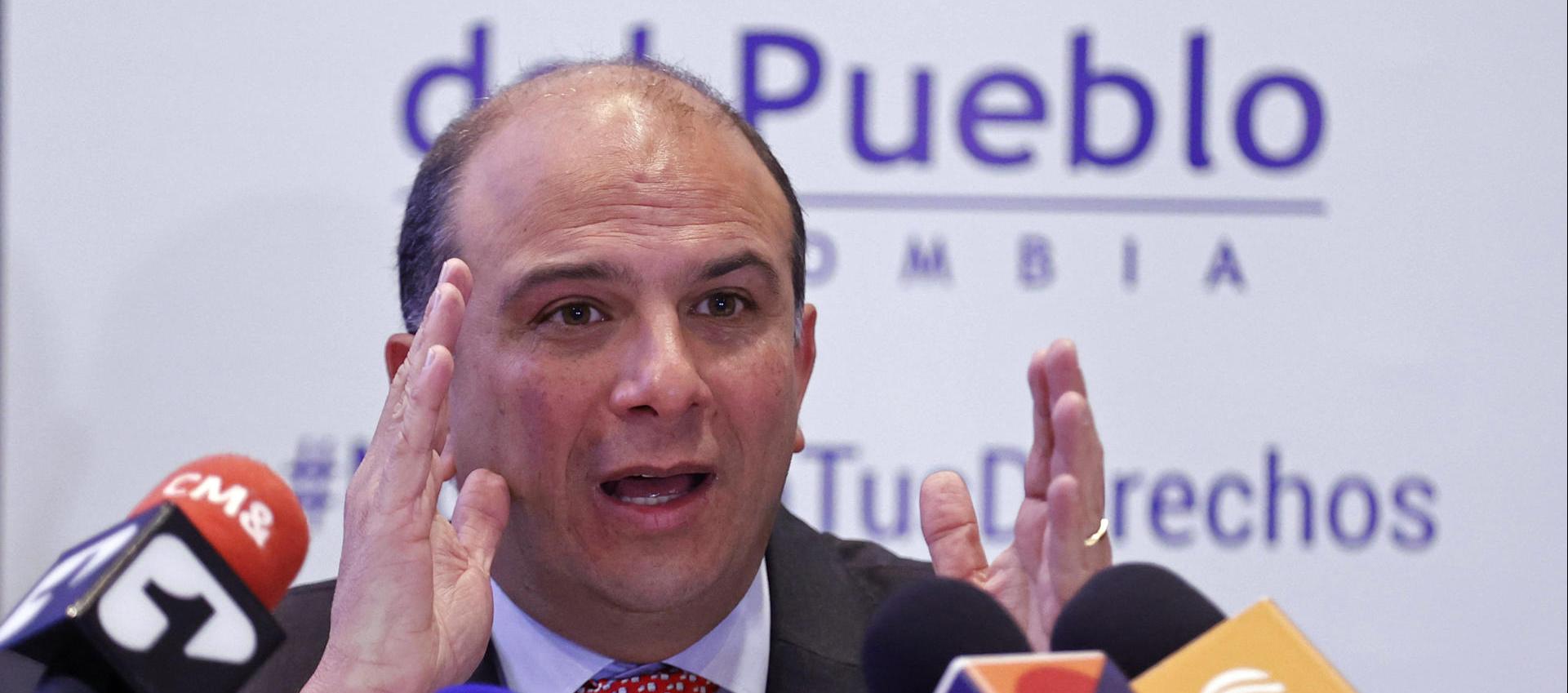 Carlos Camargo, defensor del Pueblo.