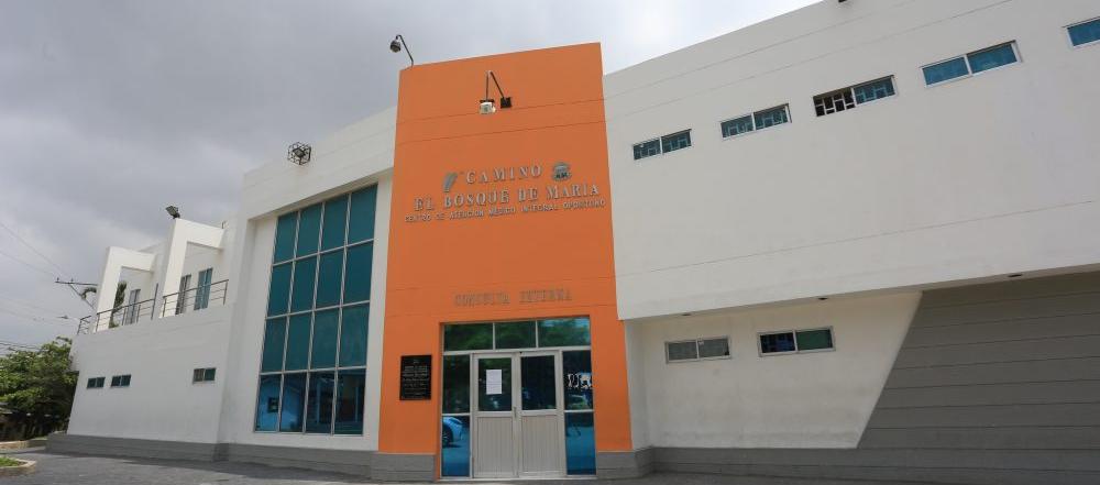 La víctima mortal alcanzó a ser llevada al Camino El Bosque. 