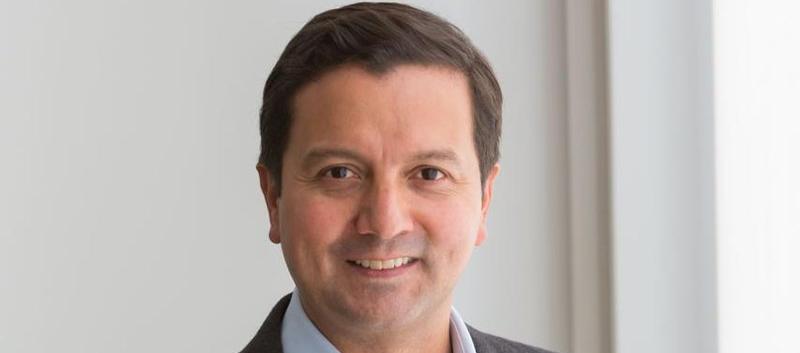 David Luna, senador citante.