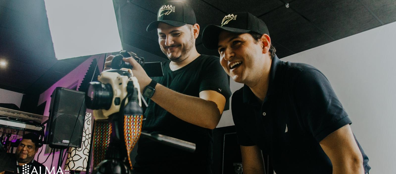 Alejandro y Daniel Bacca, creadores del proyecto.