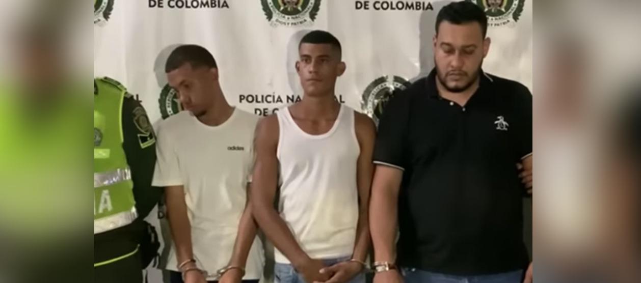 Los tres hombres que fueron asegurados en la Cárcel Modelo de Barranquilla. 