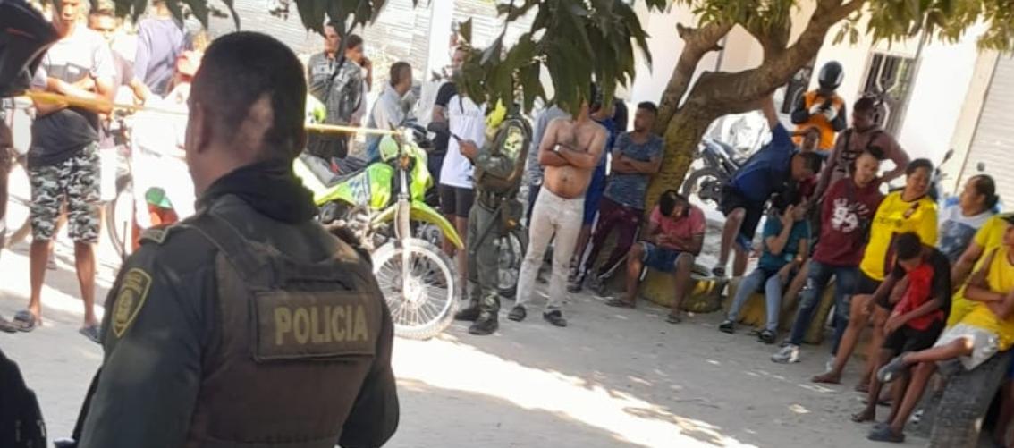 El joven quedó muerto en el lugar de los hechos. 