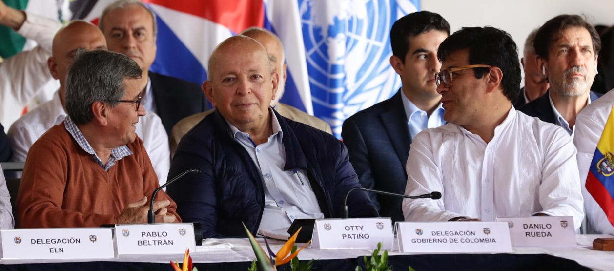 Pablo Beltrán, Otty Patiño y Danilo Rueda.