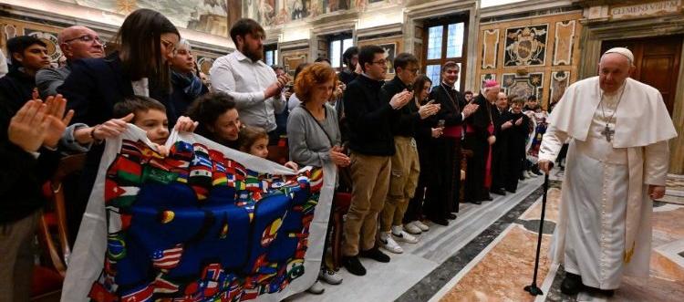 El Papa Francisco en su encuentro de este domingo con misioneros de Sermig.