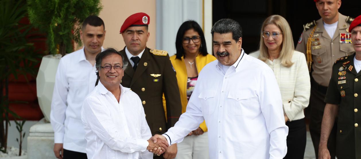 Presidente de Venezuela Nicolás Maduro y su homólogo de Colombia, Gustavo Petro.