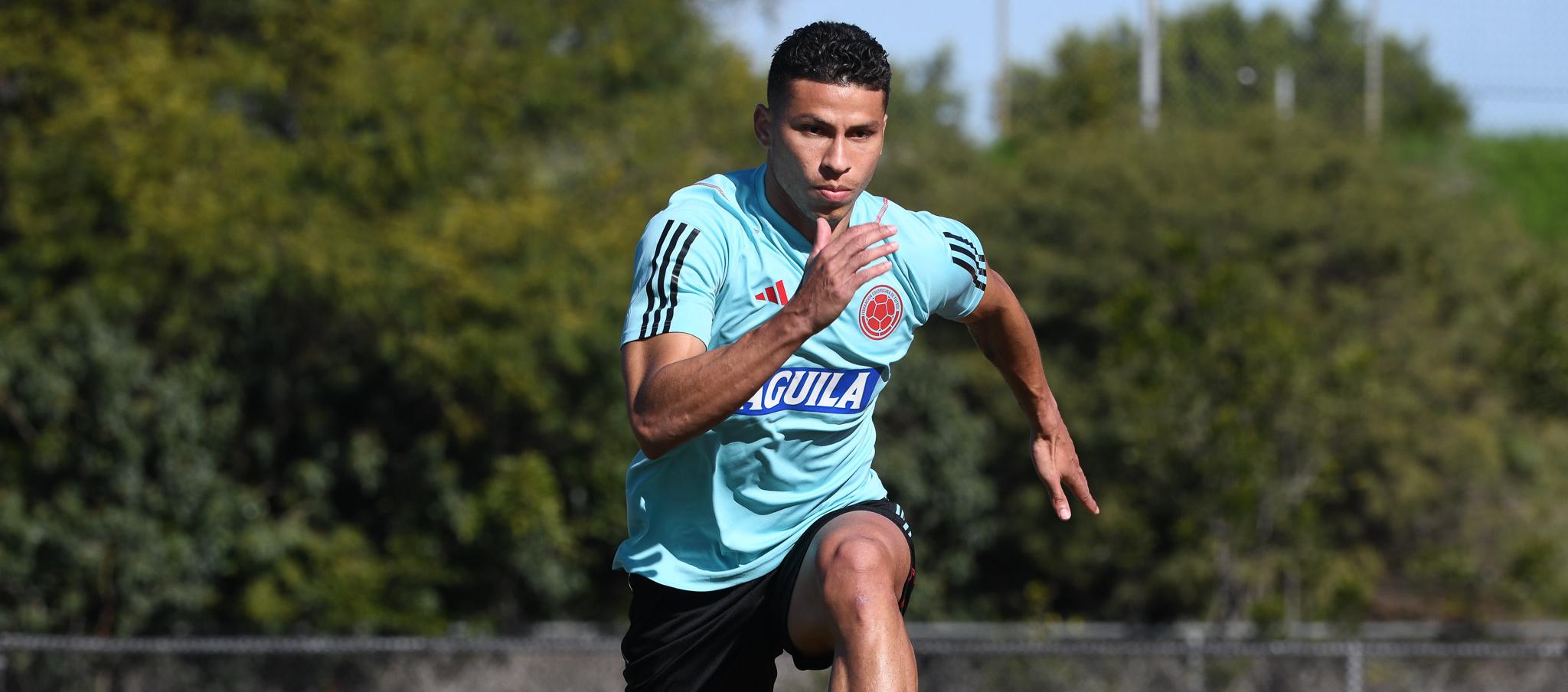 Alexis Pérez, defensa central barranquillero del Giresunspor de Turquía.