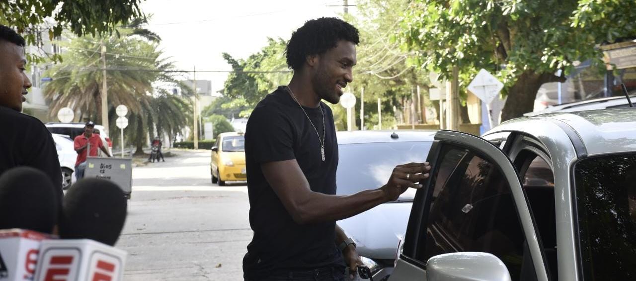 Didier Moreno a su llegada a la sede administrativa del Junior.