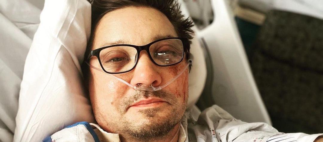 Jeremy Renner, actor de “The Avengers” , con la imagen que compartió en redes sociales.