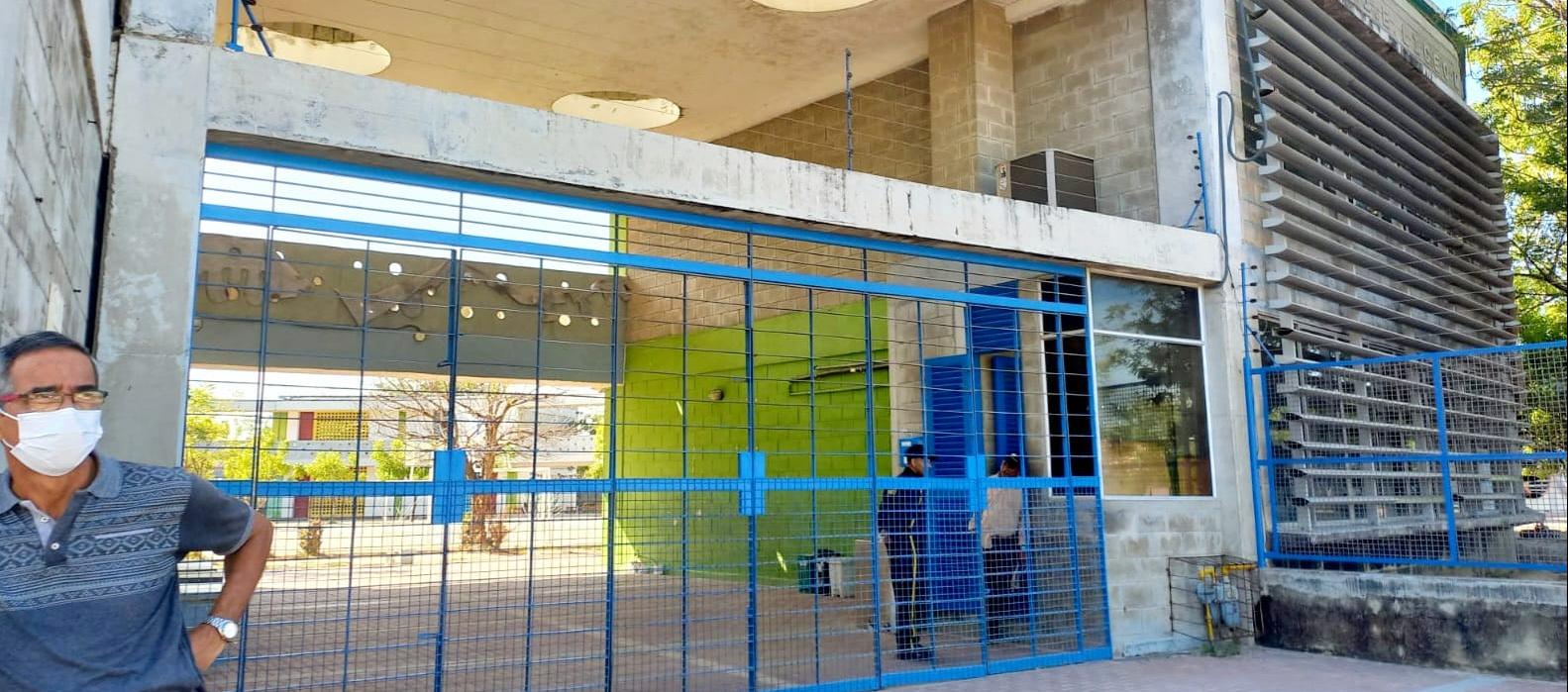 Megacolegio Rafael U. Lafaurie de Soledad.