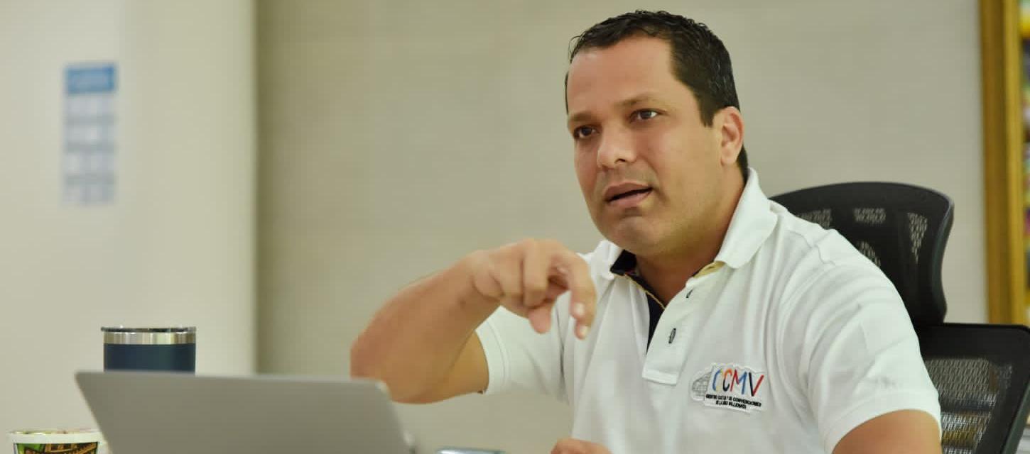 Luis Monsalvo Gnecco, suspendido gobernador del Cesar.