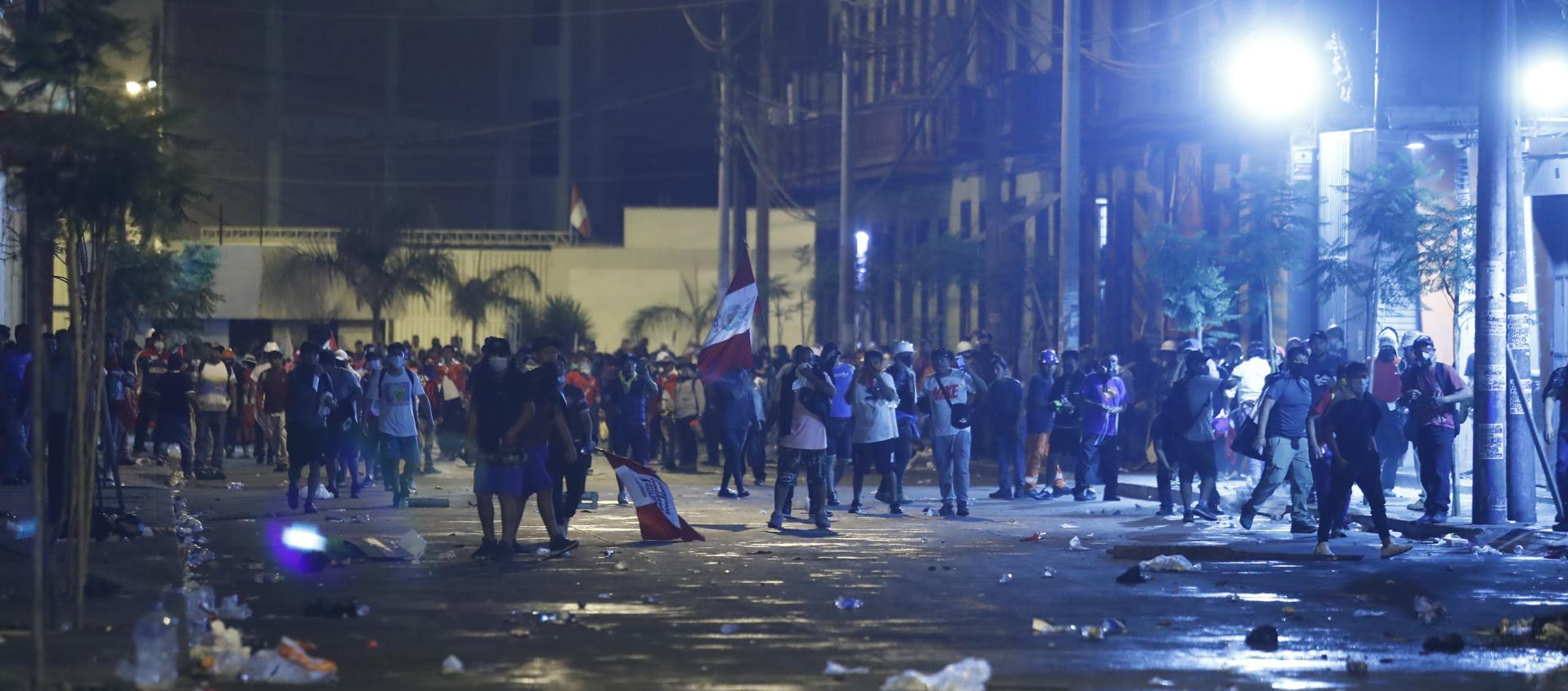 Las protestas de esta noche de viernes en Lima.