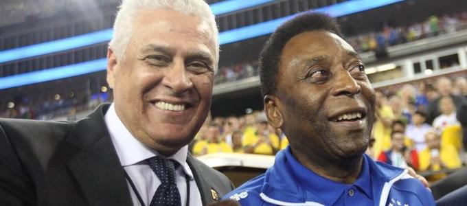 Roberto Dinamita junto a Pelé, en una foto que compartió en octubre de 2020.