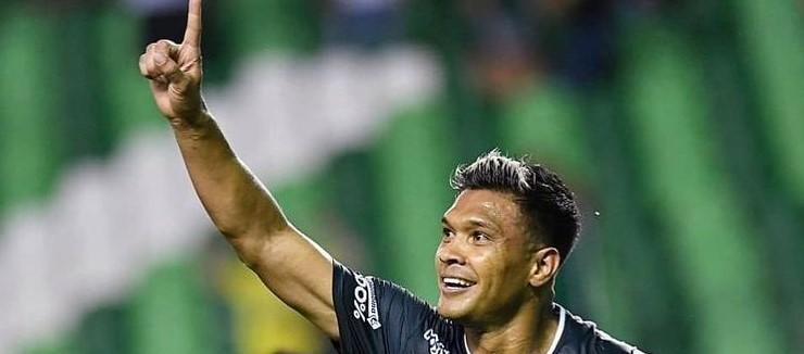 Teófilo Gutiérrez continúa sin definir su futuro.