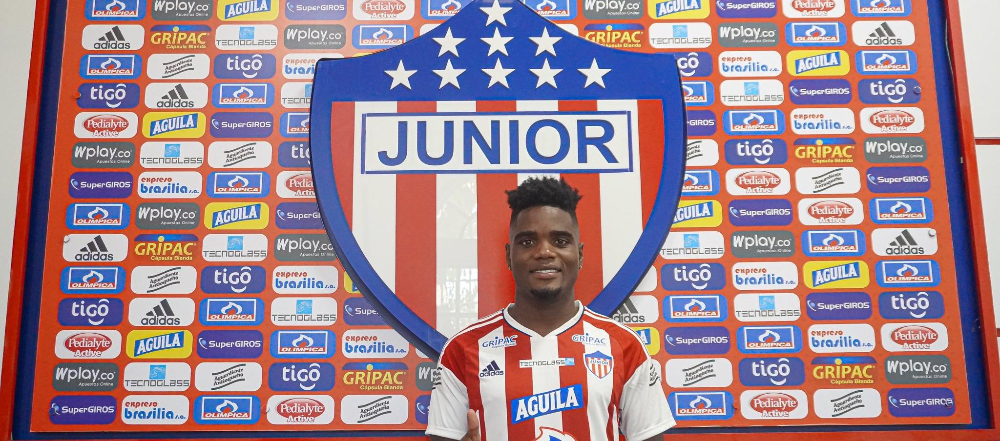 Andrey Estupiñán procede de Independiente Santa Fe.