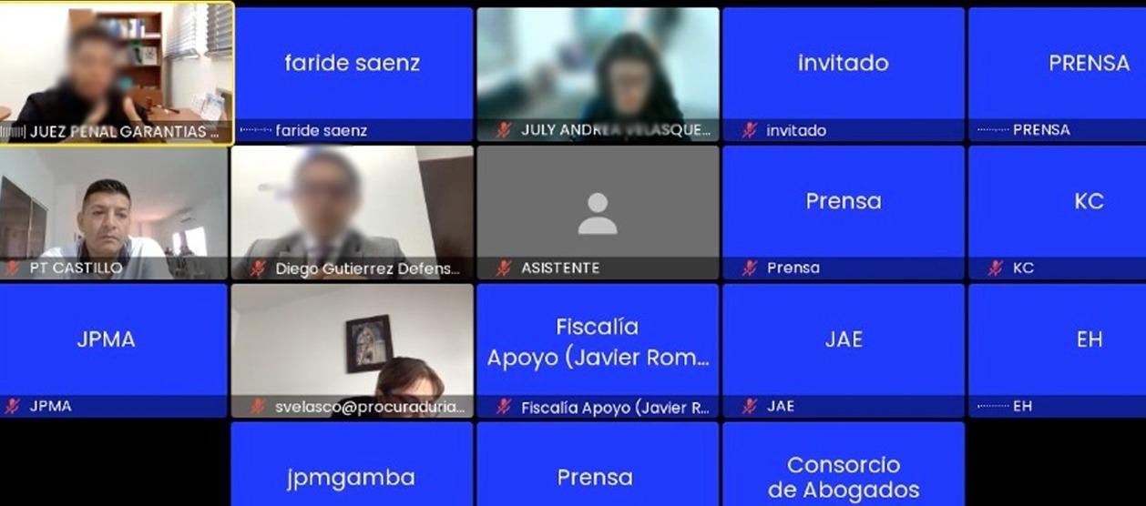 Omar Alexander Ladino Vargas, el segundo abajo en la primera fila en la audiencia virtual.