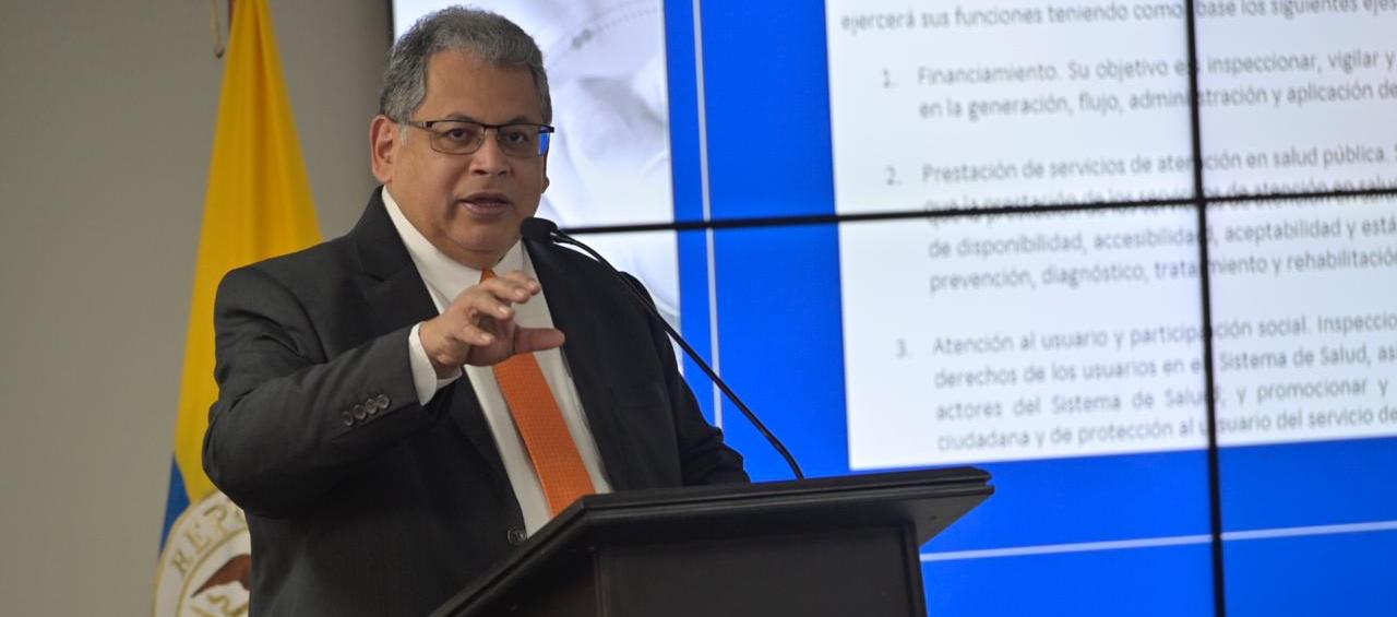 El superintendente de Salud, Ulahí Beltrán.