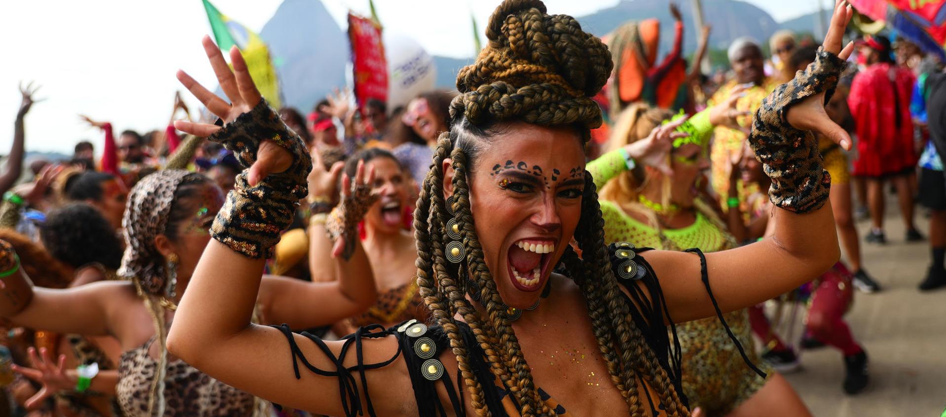 Comparsas callejeras en Brasil. 