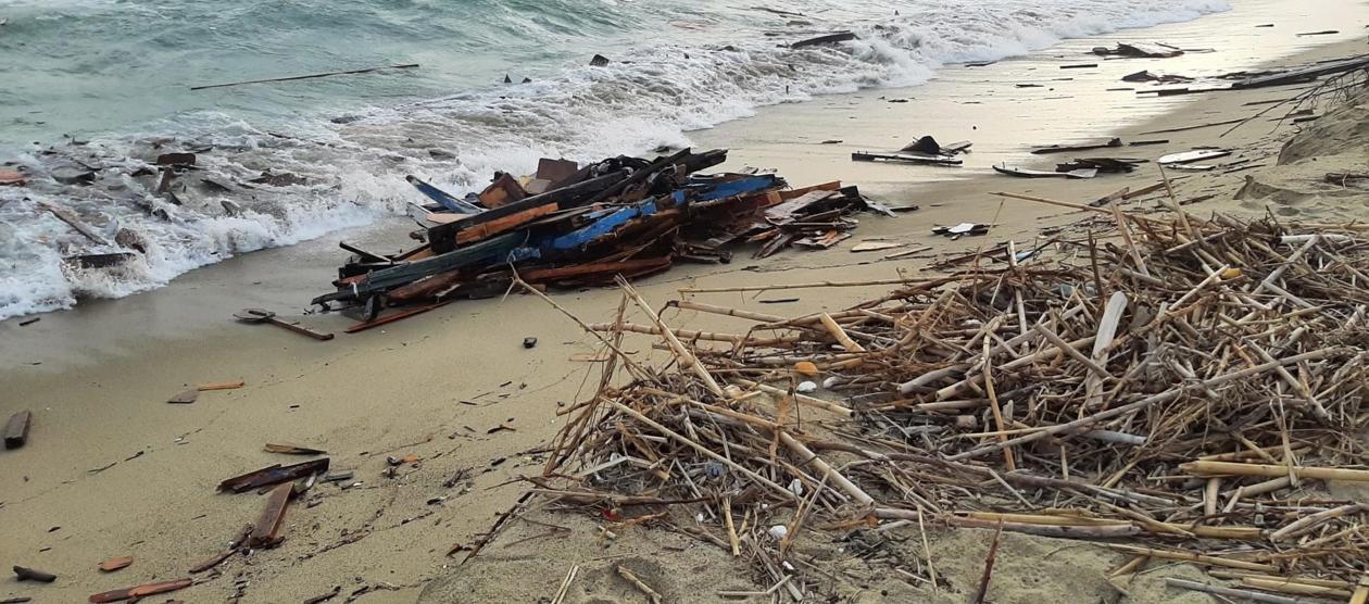 Restos de la embarcación.