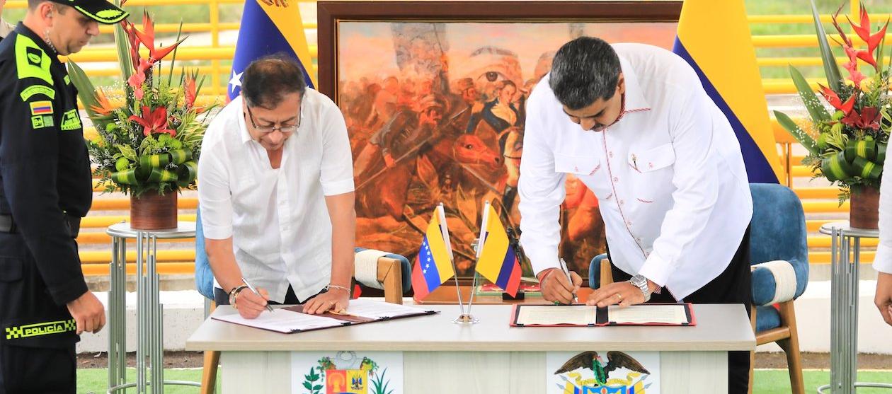 Los Presidentes Gustavo Petro y Nicolás Maduro, fortaleciendo las relaciones.