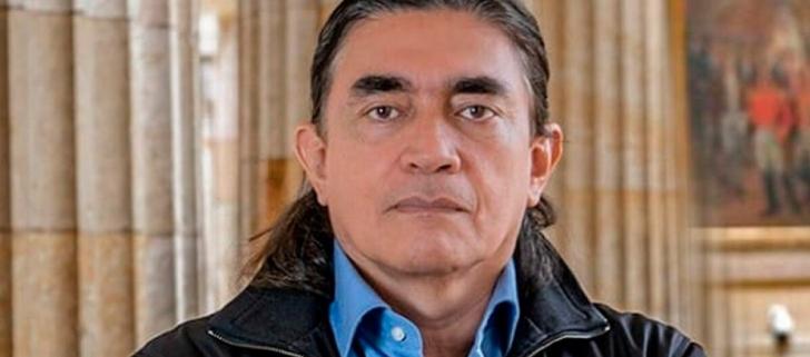 Exsenador Gustavo Bolívar.