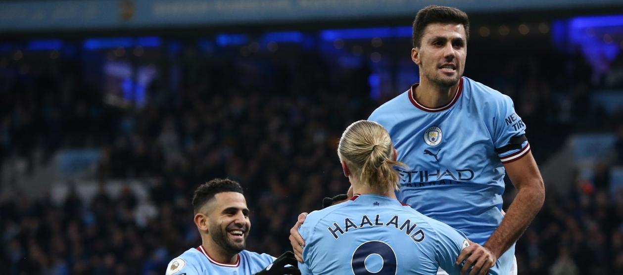 Rodrigo celebra su gol con Haaland.