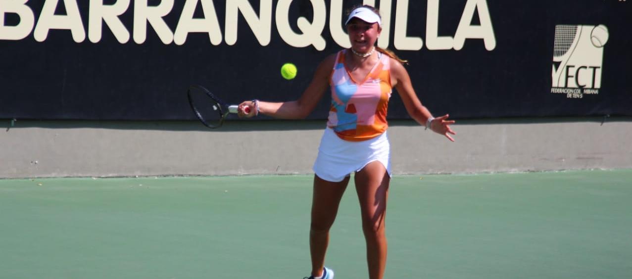 María Paz Ospina, de Colombia, eliminó a la peruana Francesca Maguiña. 