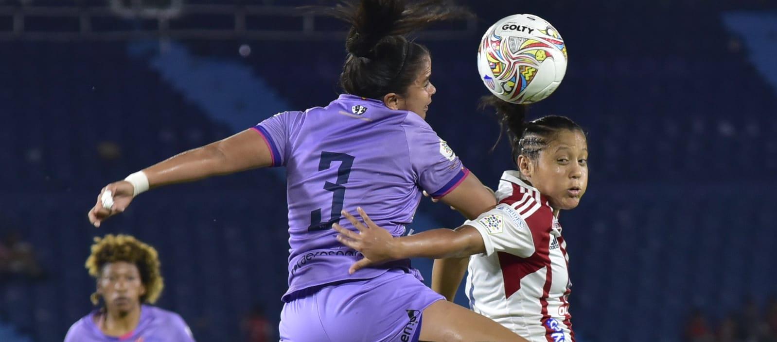 Iranis Centeno, autora de los dos goles de las Tiburonas.