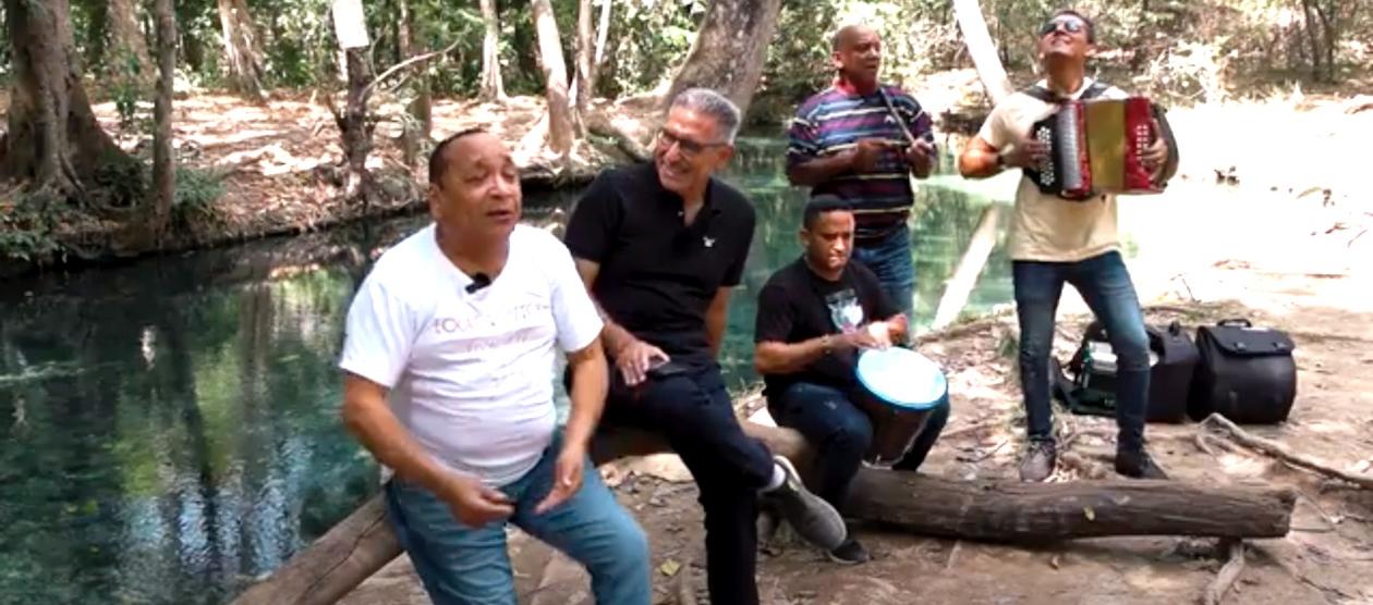 El periodista Jorge Cura en San Juan del Cesar.