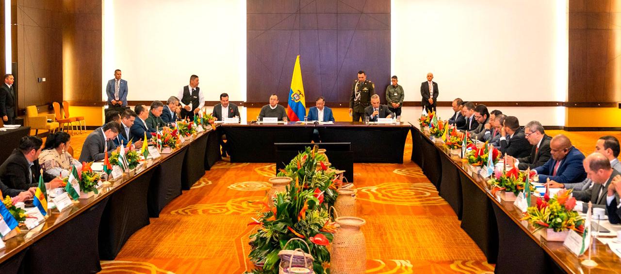 El Presidente Gustavo Petro explicando los alcances de la Reforma a la Salud.