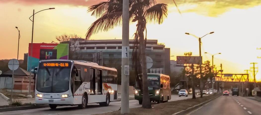 Transmetro en la Carrera 51B