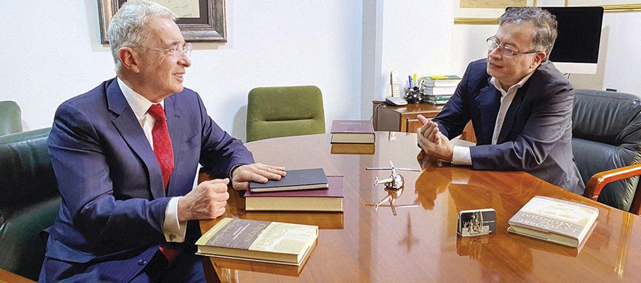 Álvaro Uribe Vélez y Gustavo Petro.
