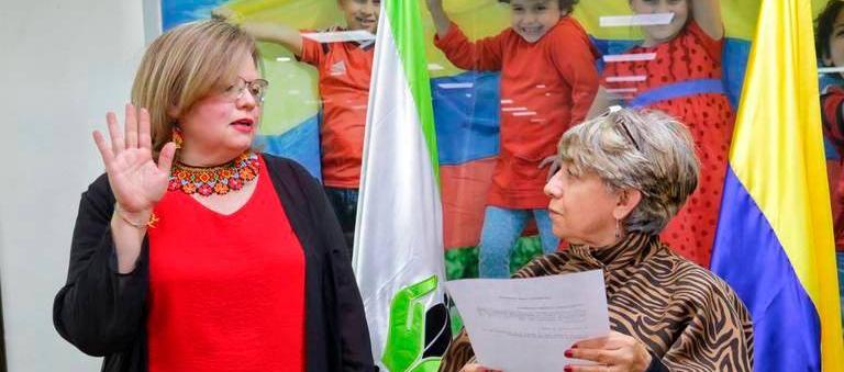 Astrid Cáceres asumió dirección del ICBF.