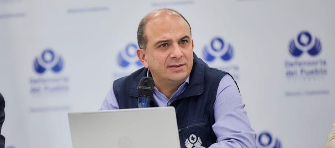 Defensor del Pueblo, Carlos Camargo Assis.