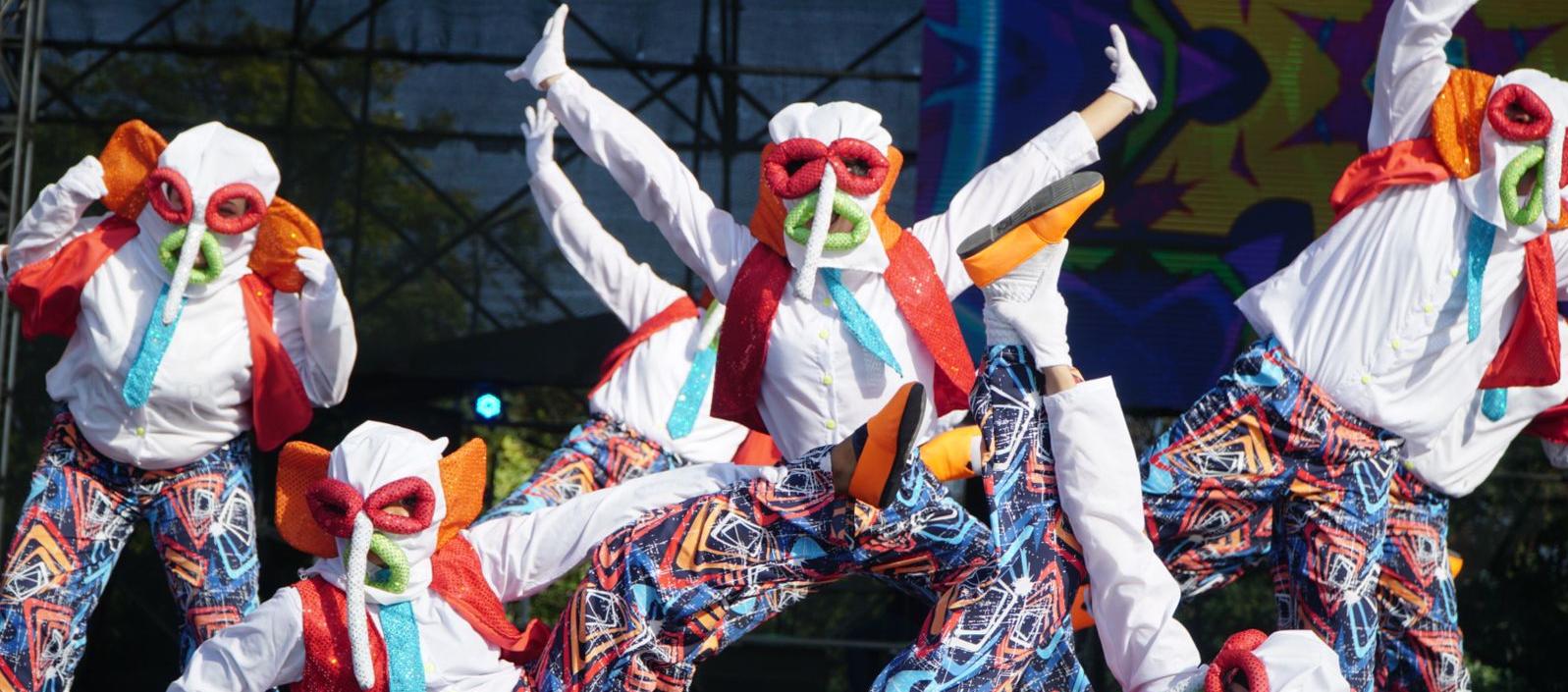 Un grupo de marimondas.