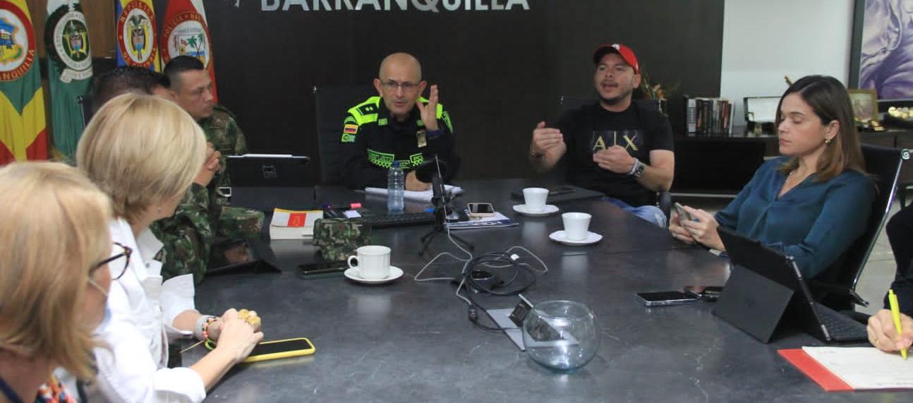 Las autoridades locales en la reunión para trazar el dispositivo de seguridad en el Carnaval 2023