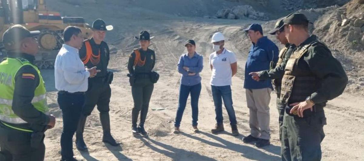 Funcionarios de Corpamag en la visita de este viernes al Parque Ecológico Paz Verde