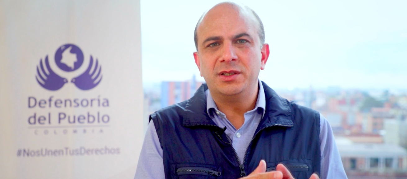 El Defensor del Pueblo, Carlos Camargo.