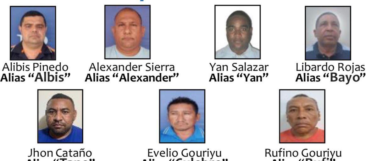 Los siete capturados en el operativo. 