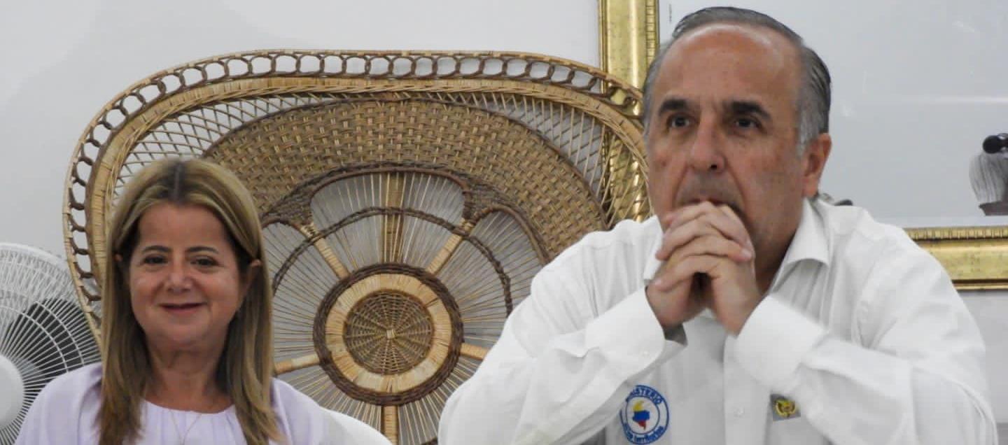 La Gobernadora del Atlántico, Elsa Noguera y el Ministro de Transporte, Guillermo Reyes.