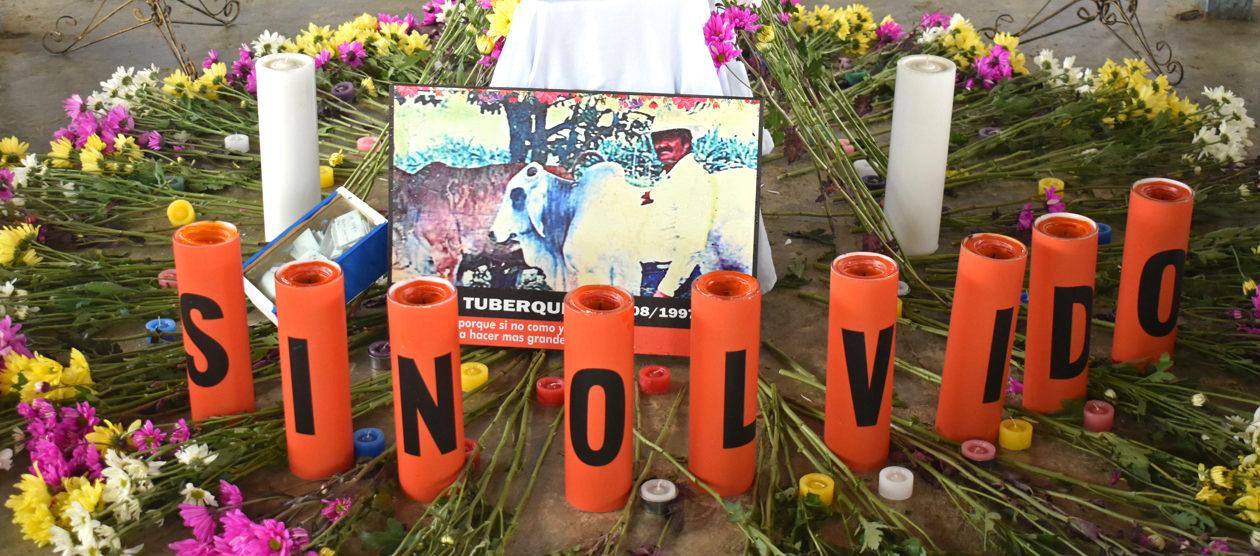 Ceremonia de entrega de los restos del líder Isaac Tuberquia.