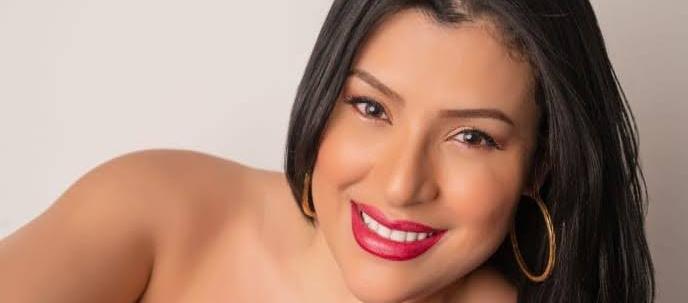 Karol Torres, cantante. 