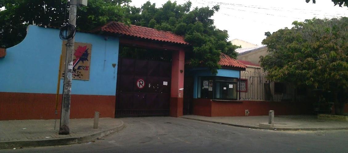 Fachada de la Escuela Normal Superior La Hacienda.