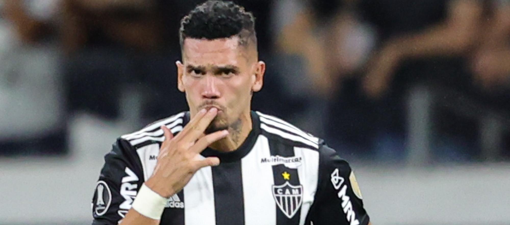 La celebración de Paulinho.