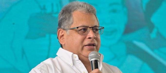 El superintendente de Salud, Ulahí Beltrán.